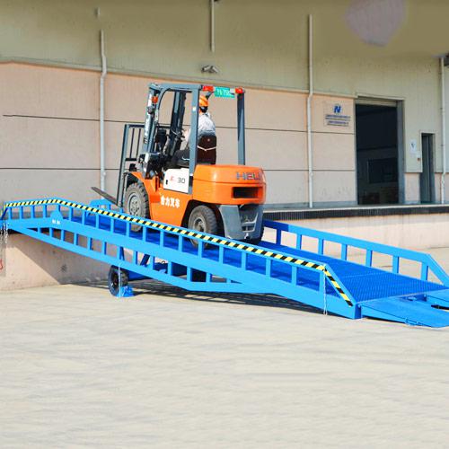 移動式液壓登車橋